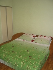 Посуточно сдаю новую 1-км.кв.м.ЮЖД,  250 грн. в сутки