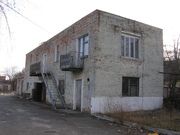  Г. Узин,  2-х этажное капитальное здание,  220 м2,  12 сот.
