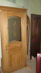 Двери из массива дерева отпроизводителя