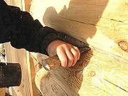 Конопатка сруба Выполняем конопатные работы Утепление швов сруба