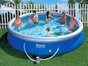 Бассейн - размер: 549 см х 132 см.