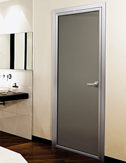 Итальянские межкомнатные двери с алюминиевой рамой Fusion