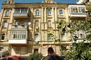 Продажа 4-комнатной квартиры в центре Киева. Большая Житомирская ул.