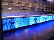 Пузырьковые панели и колонны,  водопады по стеклу