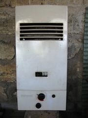 Продам газовую колонку Термет(Польша) в отличном состоянии.Возможна доставка и установка.При условии моей установки дам гарантию на 9 месяцев. 