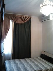 Квартира находится в историческом центре города,  небольшой переулок Чайковского 14,  соединяющий улицу Екатерининскую с Приморским бульваром