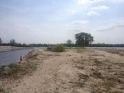 Очень красивый участок у воды.