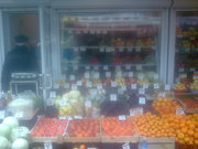 3 киоска на рынке с местом