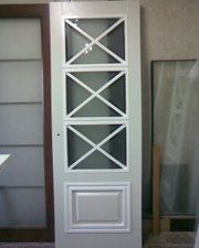 Двери деревянные межкомнатные