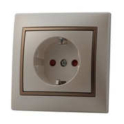 Электроустановочные изделия в ассортименте 