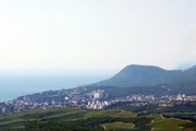 9, 5 соток в Лучистом (Алушта, Крым). Панорамный, ровный, свет, газ, вода!