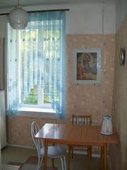 Сдается чистая гостинка на м.А.Бекетова