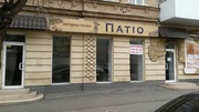 Красивое фасадное помещение в центре под любой вид деятельности.Хозяин
