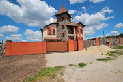 Продам новый дом 360 м2 в Новоалександровке.