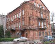 Продам БОЛЬШУЮ квартиру, в самом центре города.
