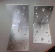 Уголок крепежный перфорированный оцинкованный