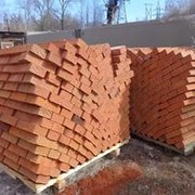 Кирпич рядовой красный полнотелый М-100,  М-125,  М-150;  силикатный