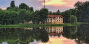 Продається в м. Хмільник Ресторанно-розважальний комплекс над озером