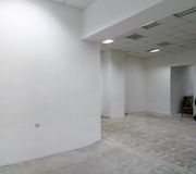 Сдам не дорого торговое помещение возле Супермаркета и Новой почты.