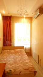 Продам двухкомнатную квартиру ул. Нежинская