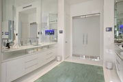 Стеклянные двери в ванную от производителя