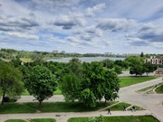 Продам унікальну чотирикімнатну квартиру з особливим плануванням.